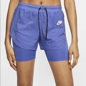 Nike Air 2 in 1. Size XS